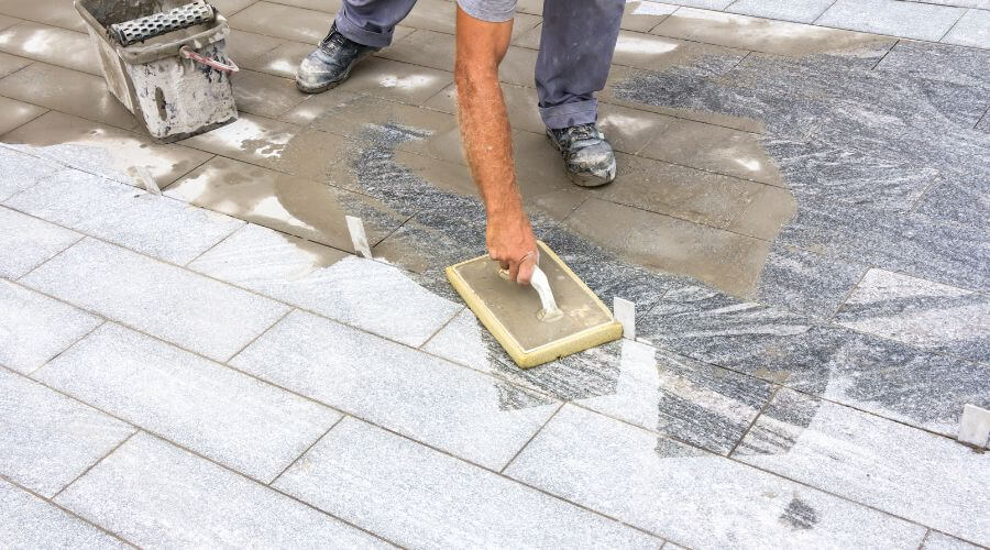Expert Emergency Roof Repairs services in Elwood, IL